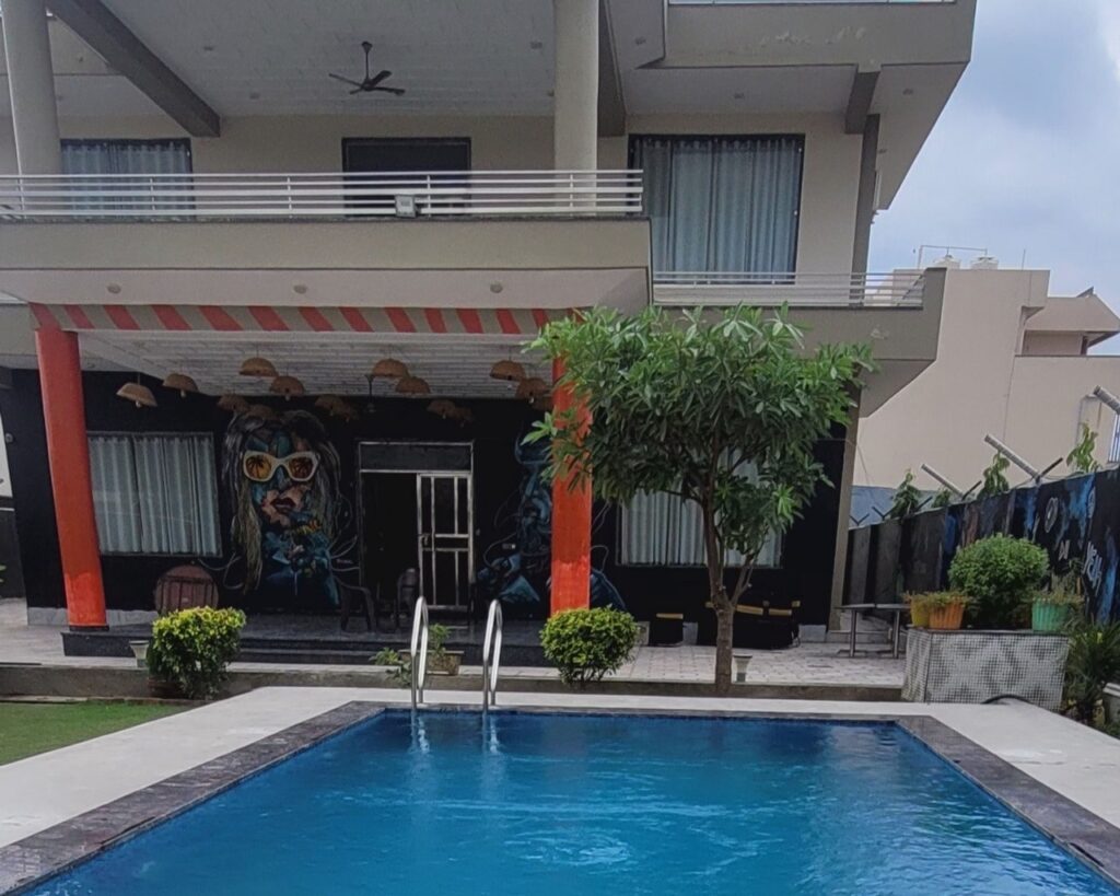 Farmhouse 1212 photo 2